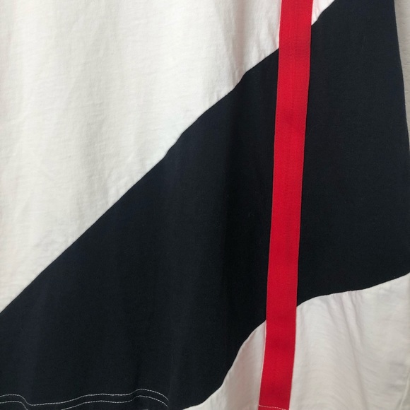 Black Scale Cut and Sew T-Shirt - Picture 4 of 5